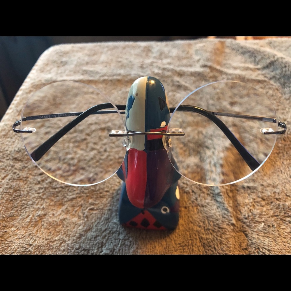 Eyeglasses